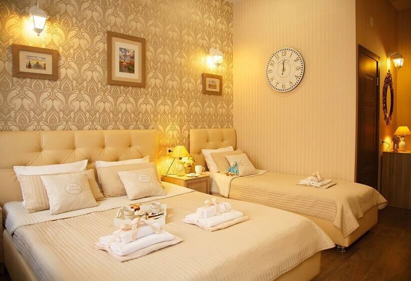 ファミリールーム, Silver Sphere Inn