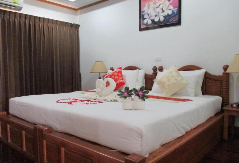 Люкс, Lipa Bay Resort