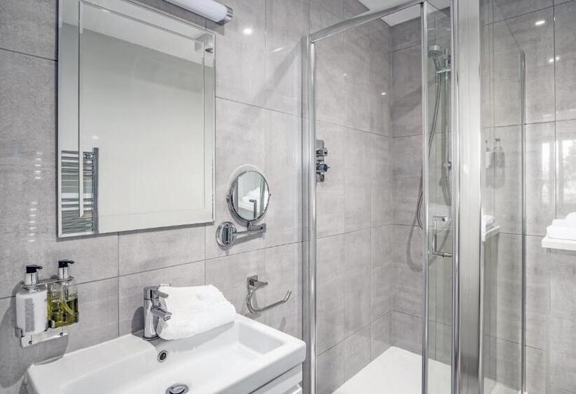 Студия Стандарт, Cotswolds Hotel & Spa
