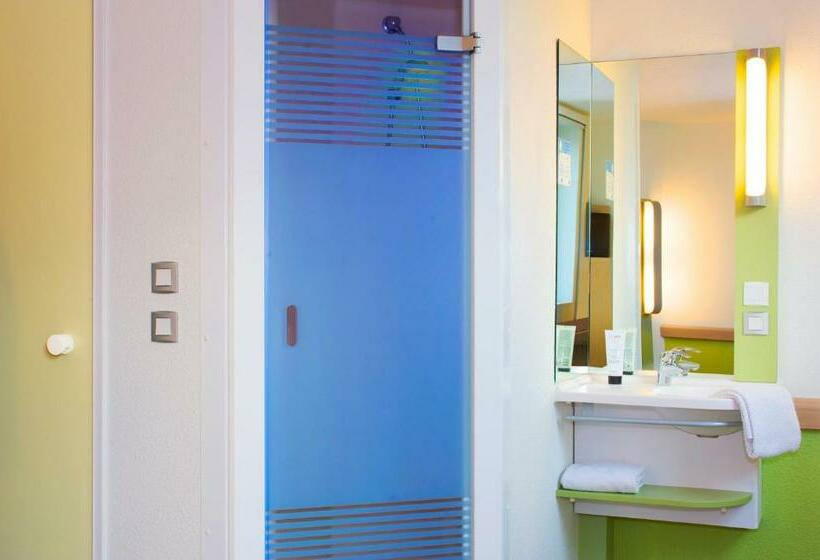 Номер Стандарт Трехместный, Ibis Budget Velizy