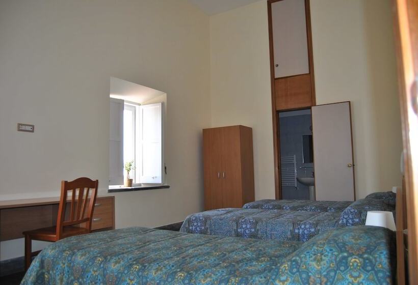 اتاق استاندارد سه نفره, Casa Tolentino