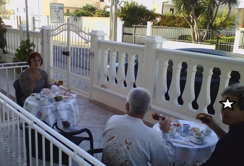 اتاق استاندارد با تخت بزرگ, B&b Marebello