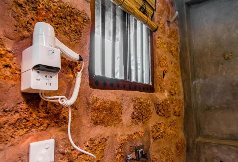 Номер Deluxe Вид на Канал, Negombo Boutique Villa