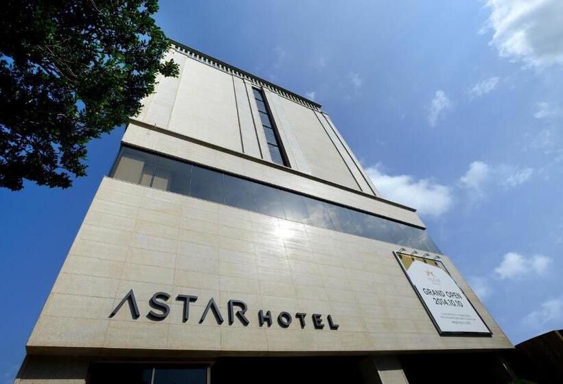 Standard Szoba, Astar