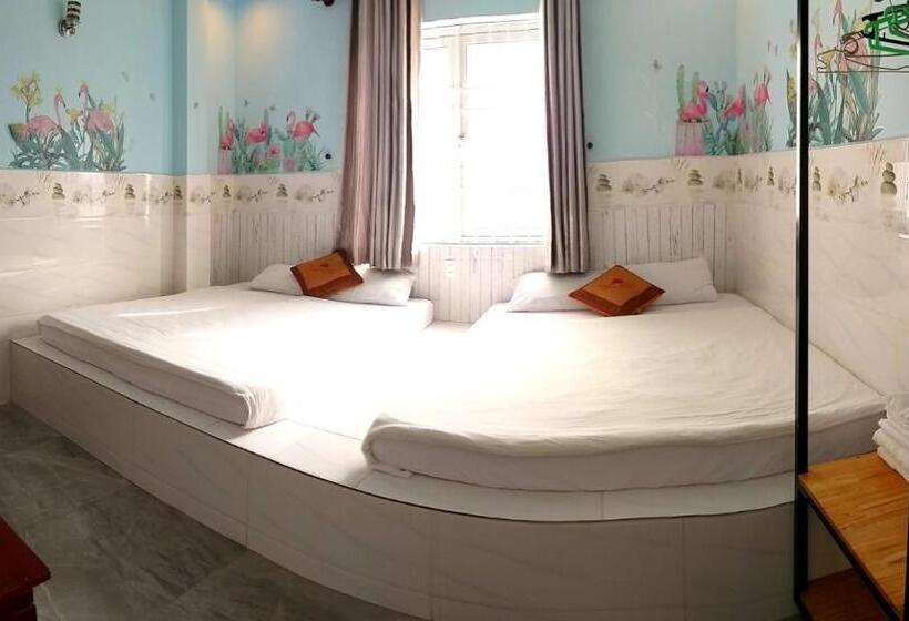 اتاق خانوادگی, Ngan Giang Guest House