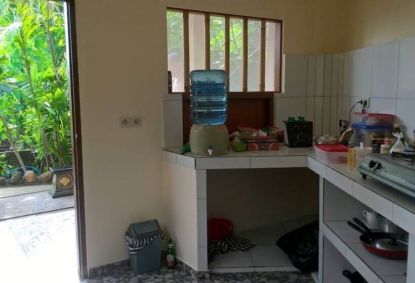Номер Стандарт Вид на Море, Rumah Wayans Lipah