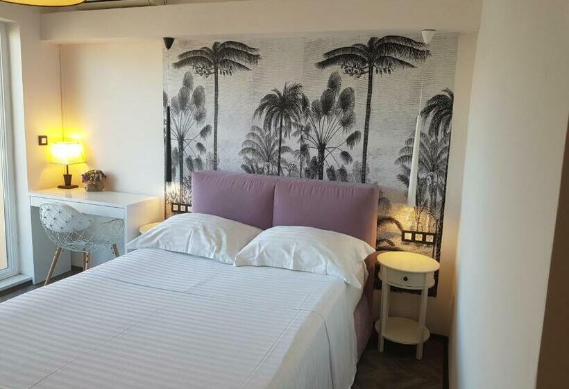 اتاق استاندارد با بالکن و چشم‌انداز دریا, Boutique Villa Revelin