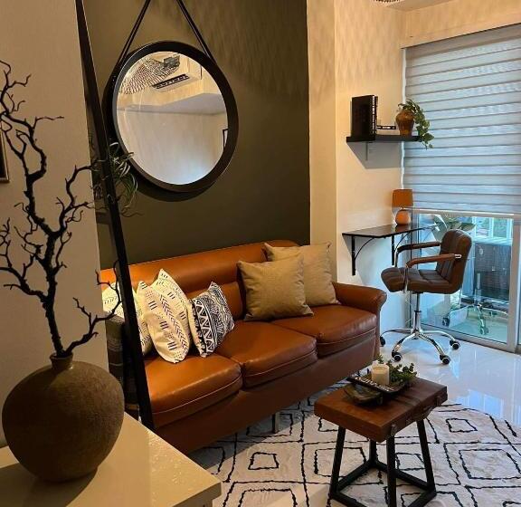 Студия Deluxe, Inspiria Abreeza Davao