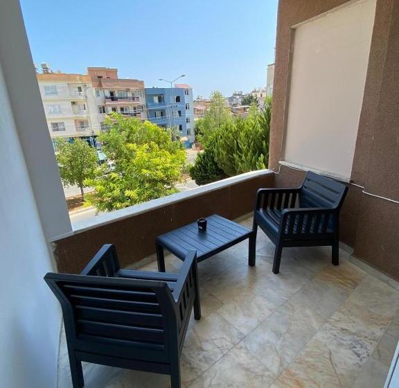 舒适三人间, Grond Konaklama Mersin