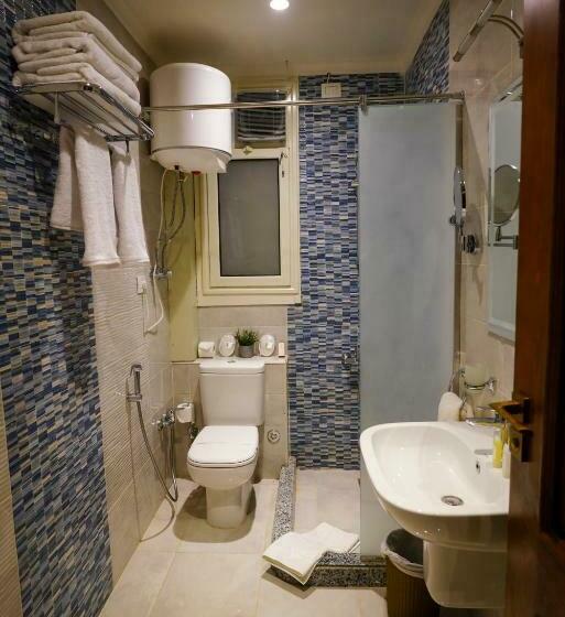 Habitación Deluxe Vista Ciudad, Savoy Hotel Elminya