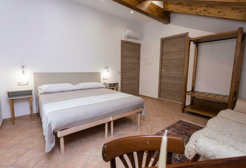 اتاق اکونومی, Agriturismo Punta San Lazzaro
