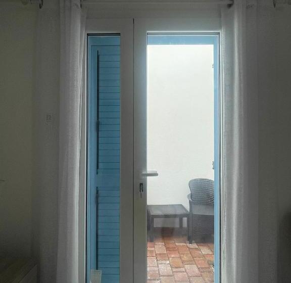 اتاق استاندارد, La Perla Del Mare 2