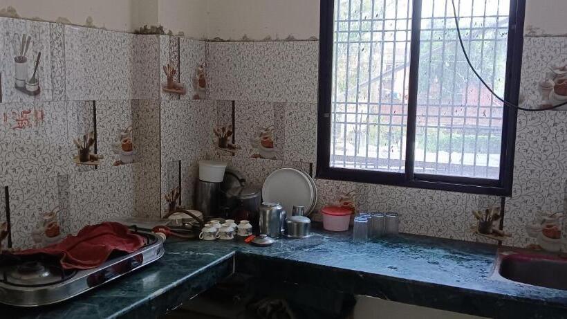 デラックスルーム, Skv Sharma Ji Home Stay