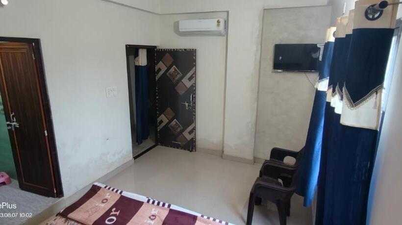 スタンダードルーム, Skv Sharma Ji Home Stay