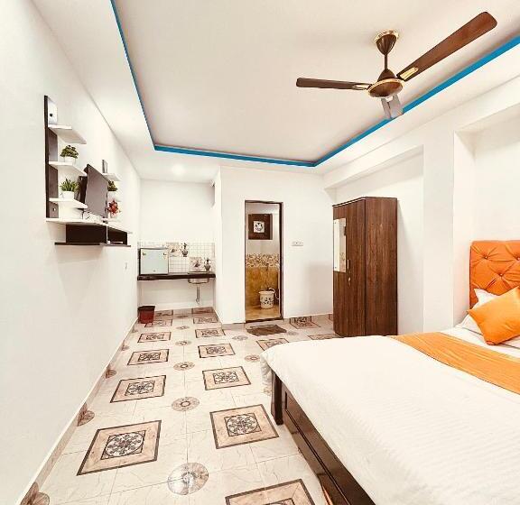 Family Suite, Yash Deep   100 Meter Calangute Beach
