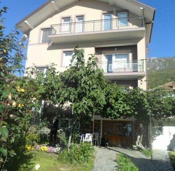 اتاق استاندارد با چشم‌انداز, Guesthouse Zimovski