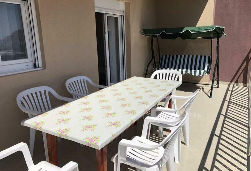 آپارتمان 1 خوابه, Vip Apartmani Canj