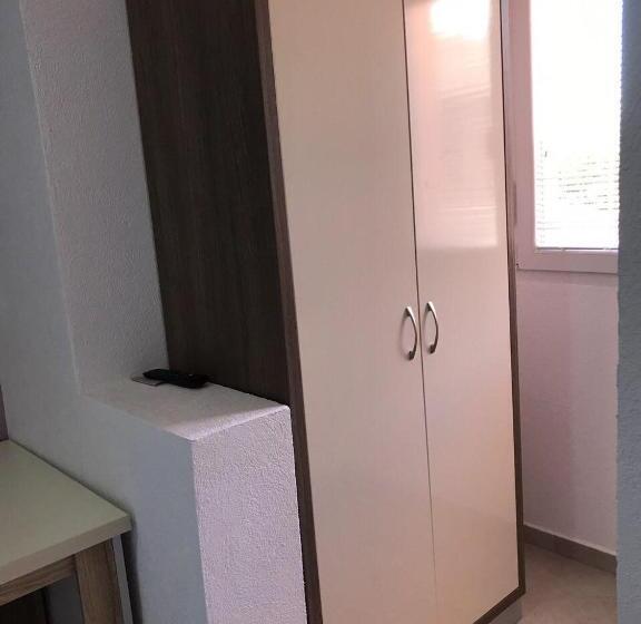 استودیوی استاندارد, Vip Apartmani Canj