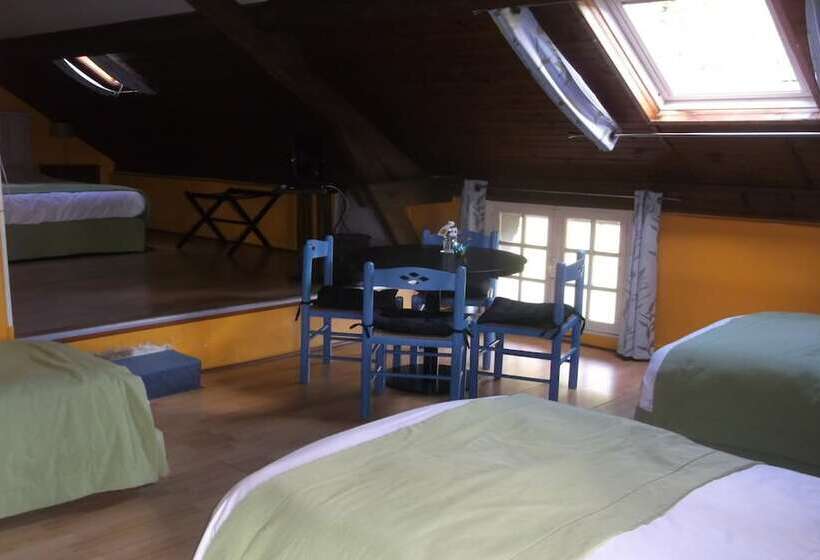 Семейный Номер, Logis Hôtel Restaurant Auberge Saint Martin