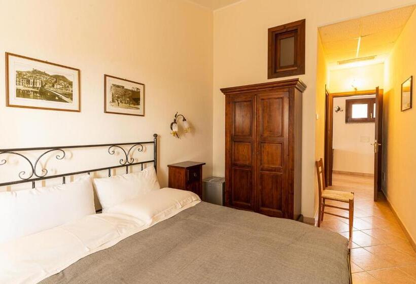 اتاق استاندارد سه نفره, Agriturismo Il Giglio