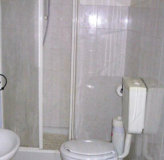اتاق استاندارد, Albergo Cavour Self Checkin
