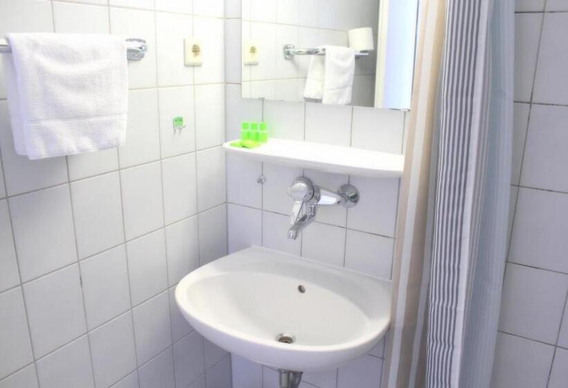 اتاق استاندارد چهار تخته, Stayinn Hostel Und Gastehaus