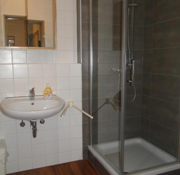 آپارتمان 2 خوابه, Stayinn Hostel Und Gastehaus