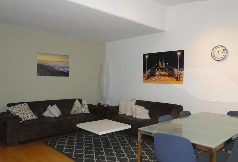 آپارتمان 2 خوابه, Stayinn Hostel Und Gastehaus