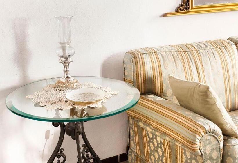 Family Suite, Residenza D'epoca Palazzo Buonaccorsi