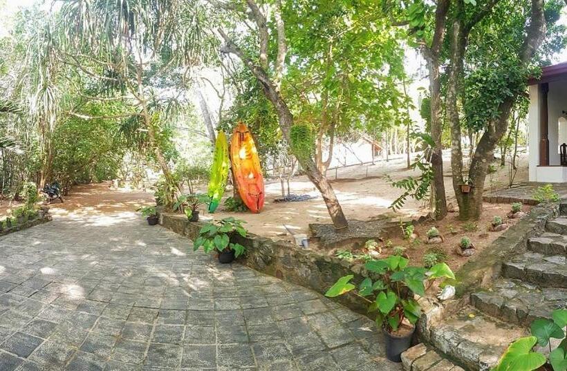 스탠다드 룸, The Waves Beach Chalets