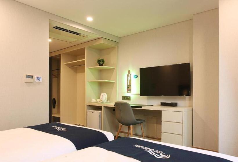 Номер Стандарт с Балконом, Skypark Kingstown Dongdaemun