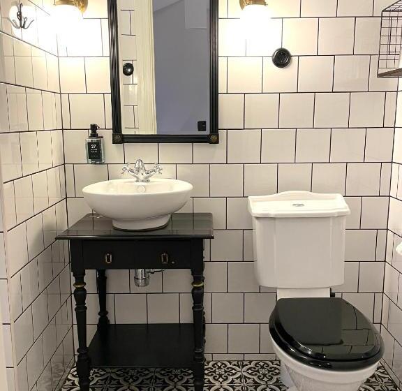 Номер Стандарт, L Hamngatan 27