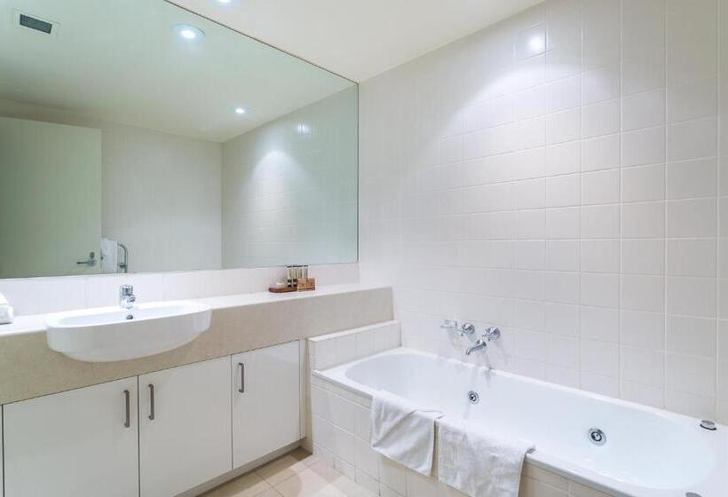 Апартаменты 3 Спальни, Portsea Village Resort