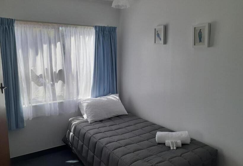 شقة غرفتين, Golden Bay Motel