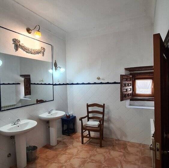スーペリアトリプルルーム, Casa Palacio Conde De Garcinarro