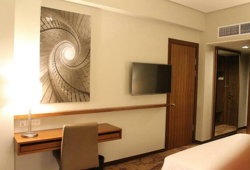 Номер Deluxe, I Hotel Baloi Batam
