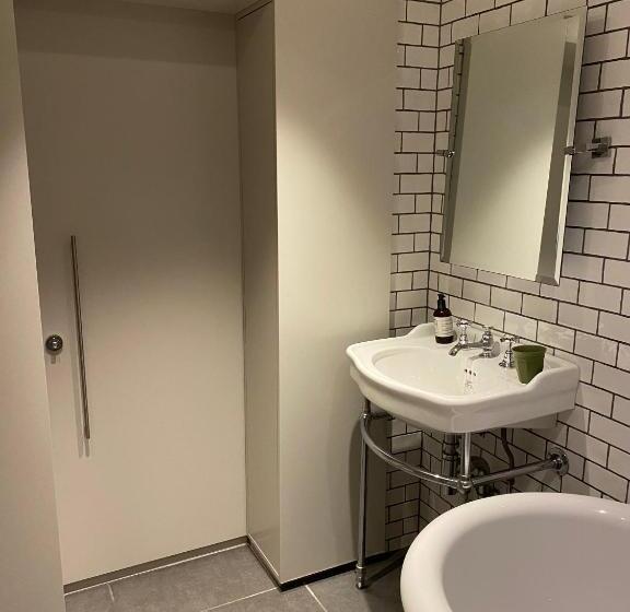 침실 1개 아파트, Kennington B & B
