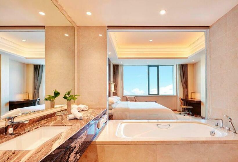 Номер Deluxe, Sheraton Harbin Xiangfang