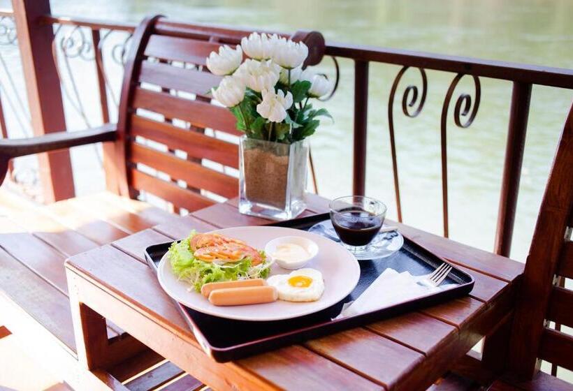 디럭스 패밀리 룸, Baanpufa Resort