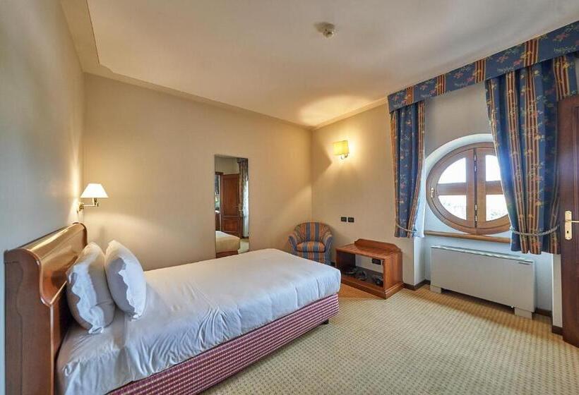اتاق استاندارد سه نفره, Relais Santo Stefano
