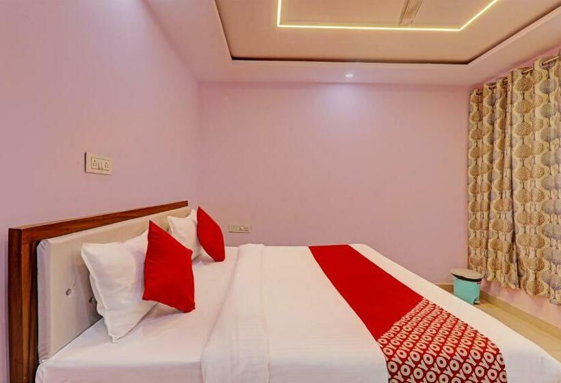 Трехместный Номер Классика, Oyo Flagship T R Resort