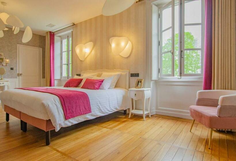 Номер Стандарт, Le Chateau De Crespy