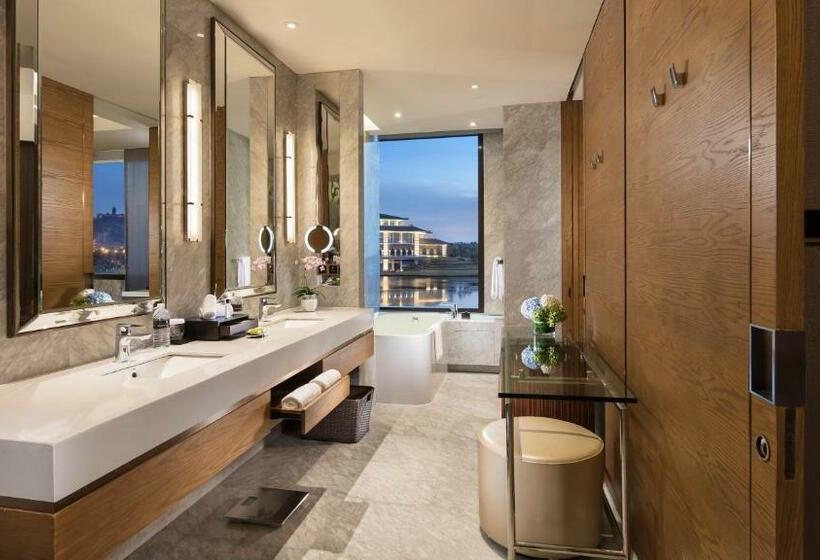 اتاق استاندارد با چشم‌انداز رودخانه, Intercontinental Nantong, An Ihg Hotel Best View Of Yangtze