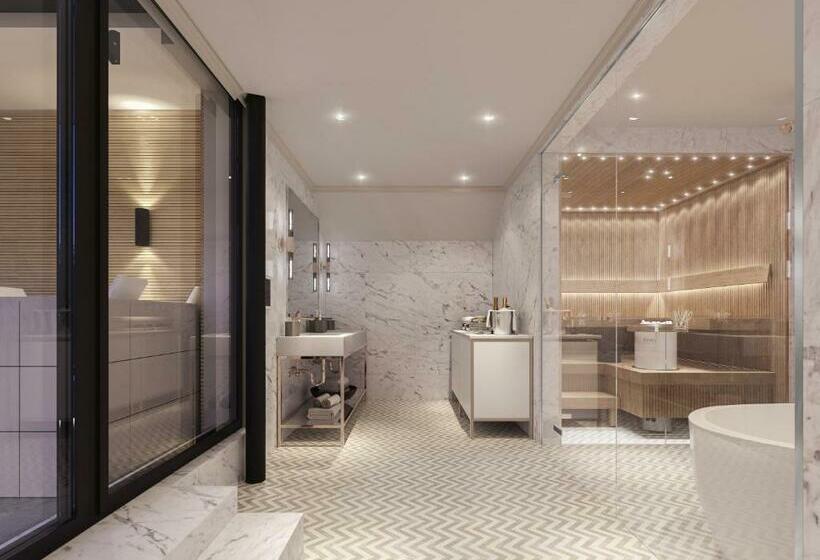Люкс, The Hotel Maria   Preferred Hotels & Resorts