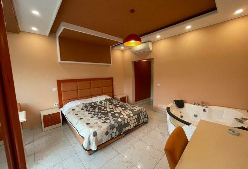 디럭스 룸, Kthella Resort