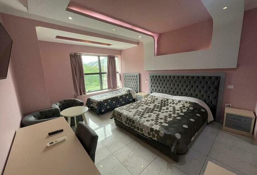패밀리 룸, Kthella Resort