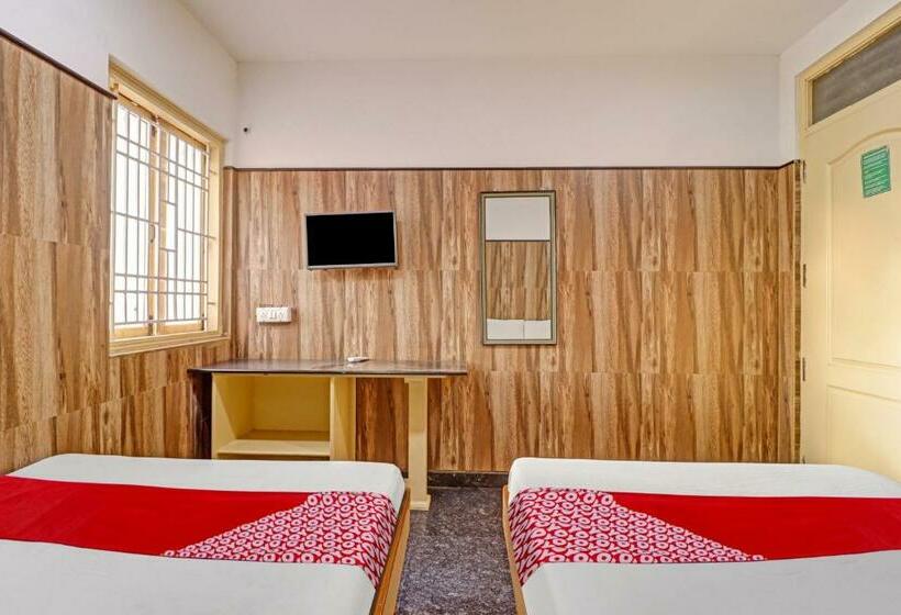 Трехместный Номер Классика, Oyo Flagship Amman Resort