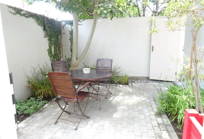 اتاق استاندارد, 1932 House