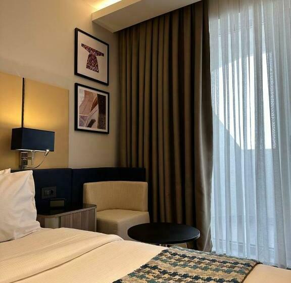스탠다드 룸 킹사이즈 침대, Wyndham Bukhara