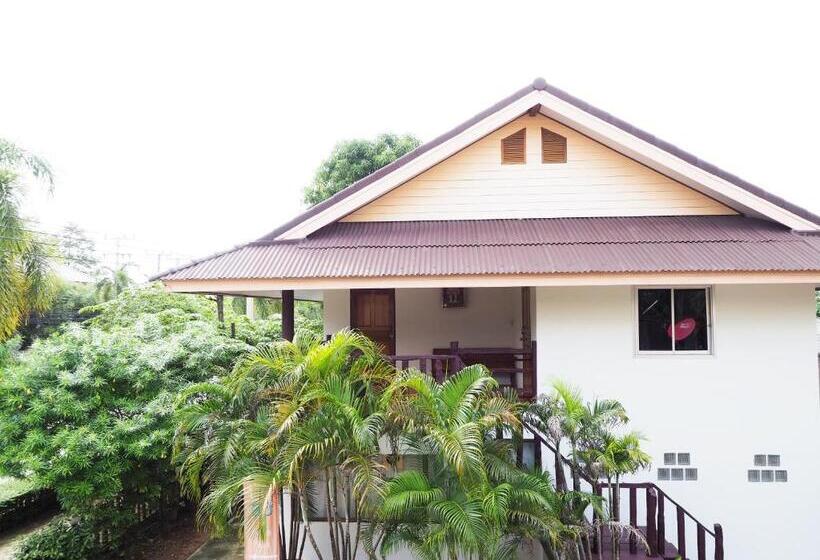 Четырехместный Номер Economy, Baan Pun Sook Resort